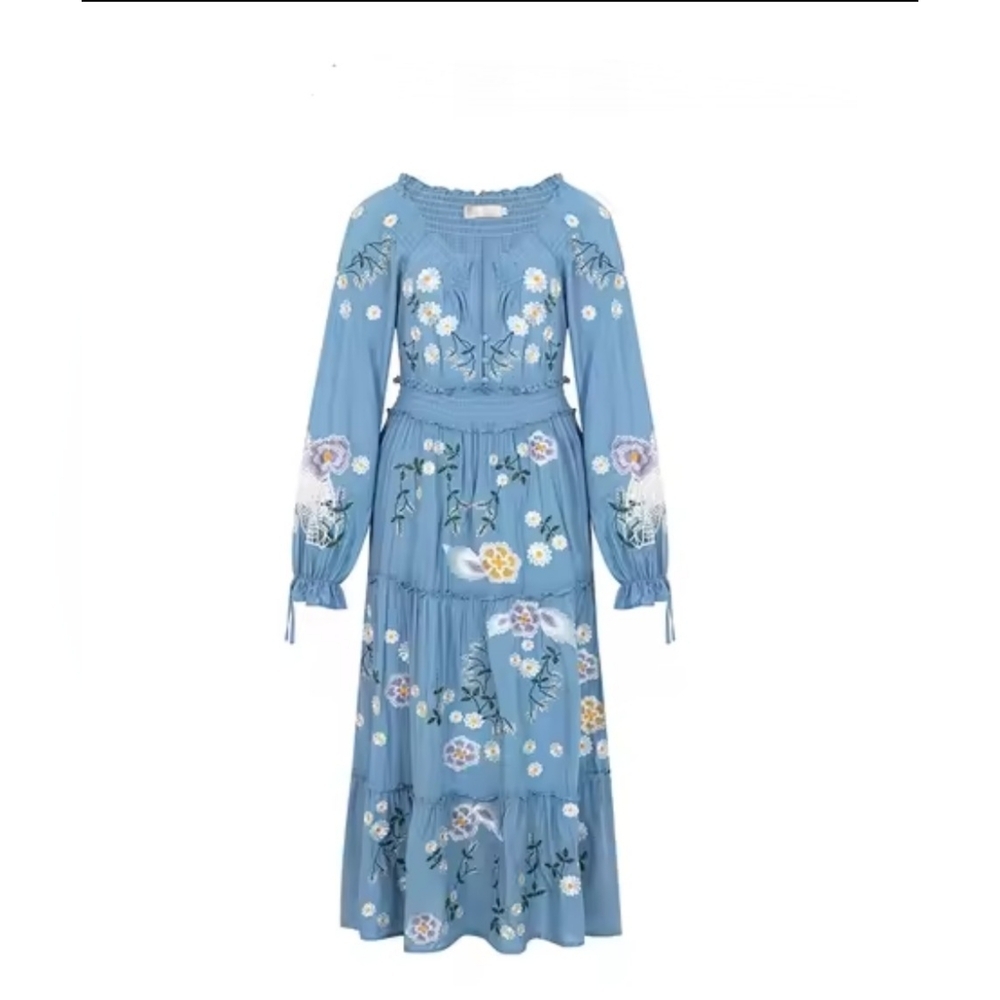 Chic Blue Floral Long Sleeve Dress - Picture 9 of 16